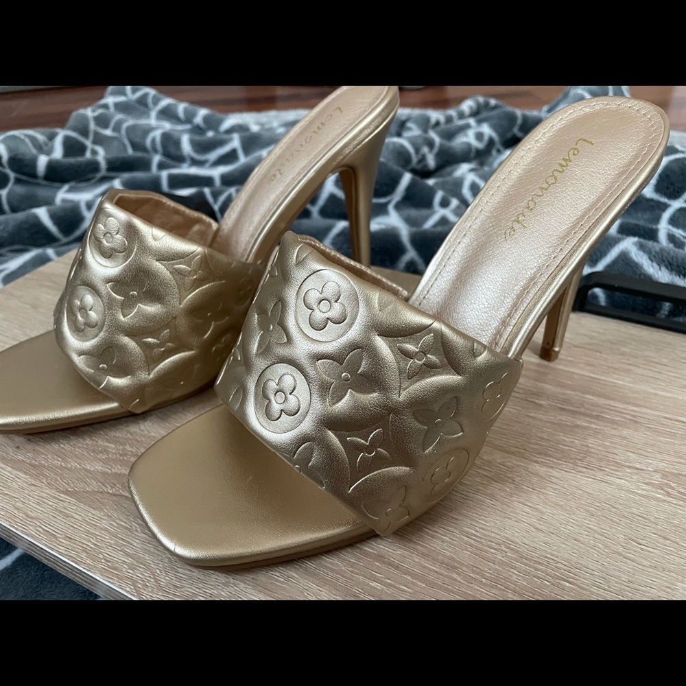Lemonade Women’s Gold Heels size 7.5